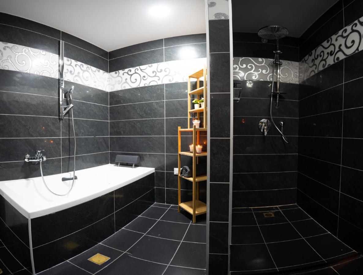 Harav Kuk Modern Apartment By Nimizz Jerusalem Exterior photo