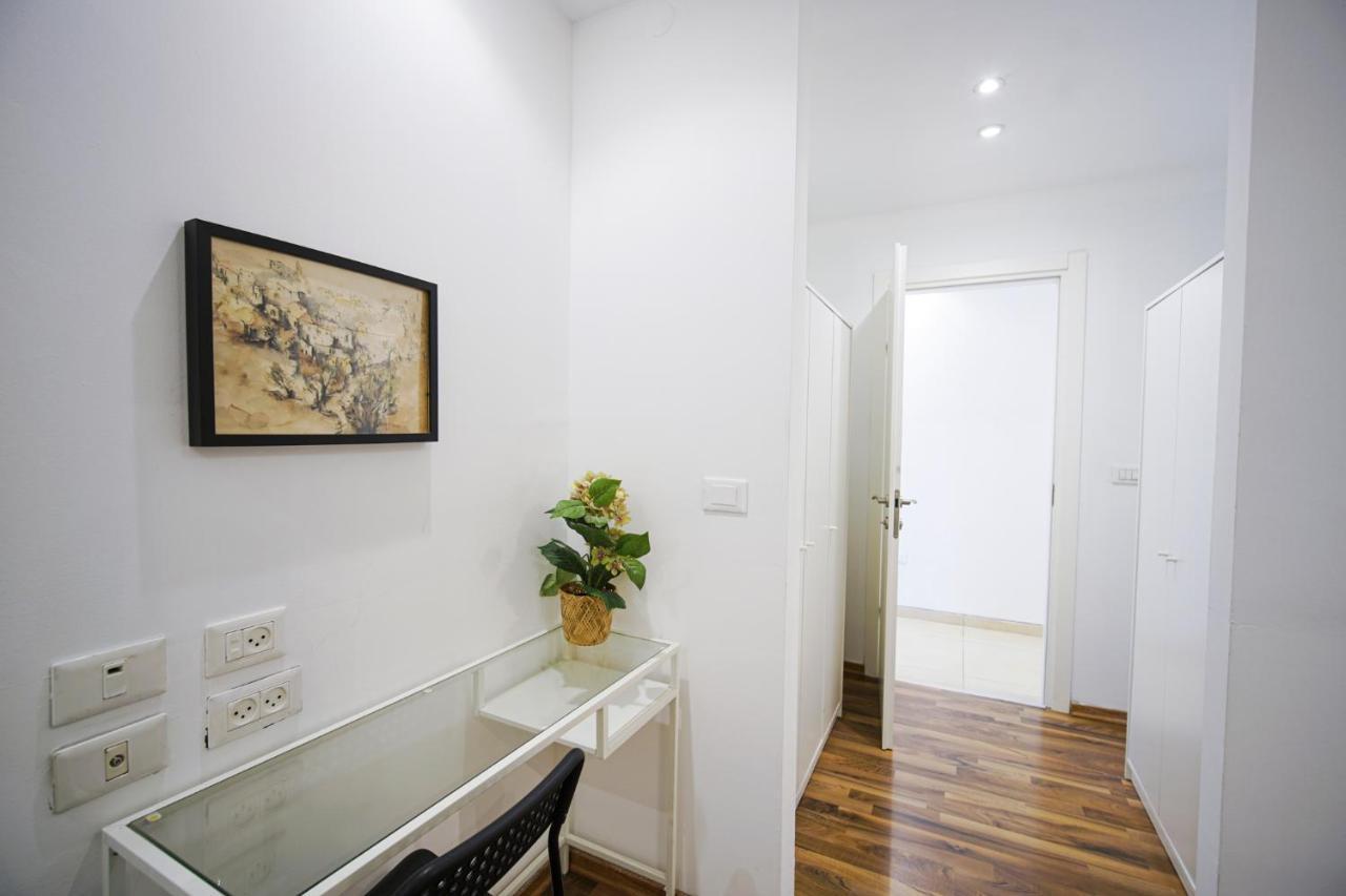Harav Kuk Modern Apartment By Nimizz Jerusalem Exterior photo